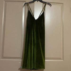 Velvet green dress 💚